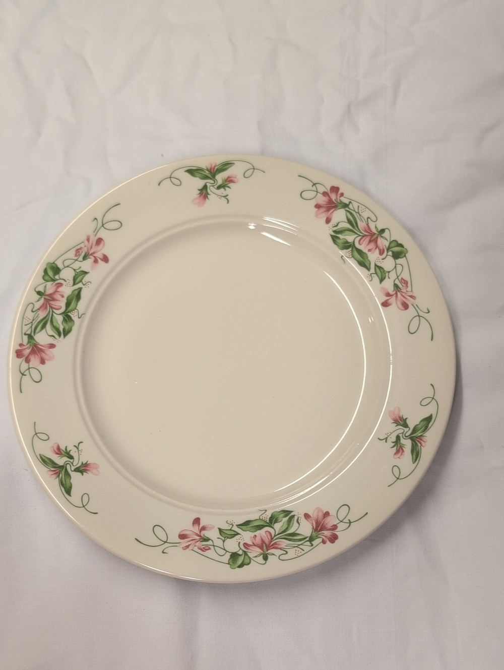 Vintage Homer Laughlin Pink Violets Bread And Butter Dish Set Of Two